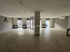 Kiadó üzleti Kecskemét