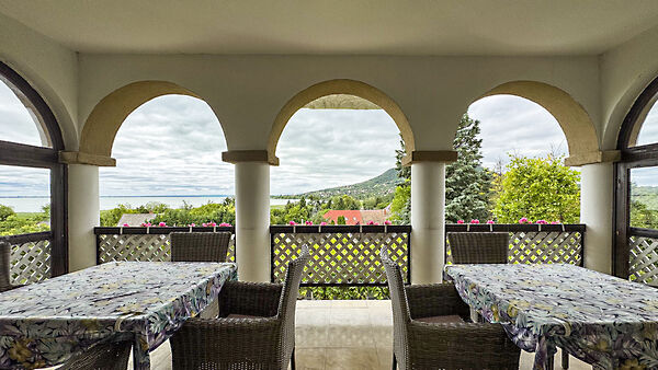 Eladó üzleti Badacsonytomaj