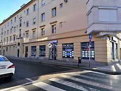 Eladó üzleti Győr