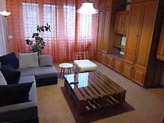 Eladó lakás Kecskemét