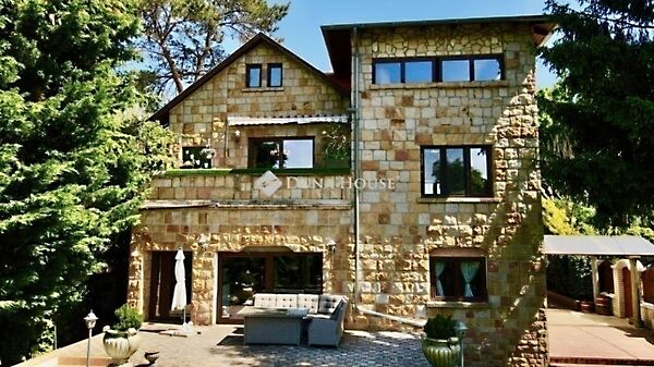 Eladó ház Budapest, II. kerület