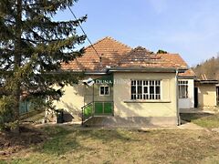 Eladó ház Káva