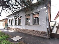 Eladó ház Törökszentmiklós, Városközpont