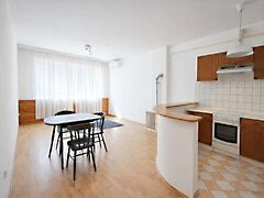 Eladó lakás Budapest, XV. kerület