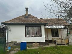 Eladó ház Cegléd