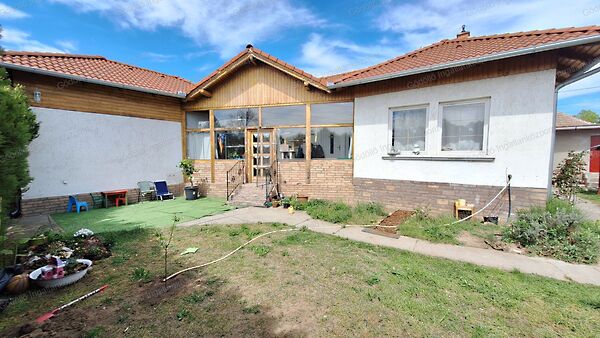 Eladó ház Gödöllő