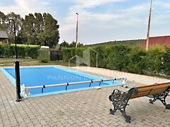 Eladó lakás Felsőörs