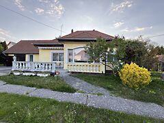 Eladó ház Balatonmáriafürdő