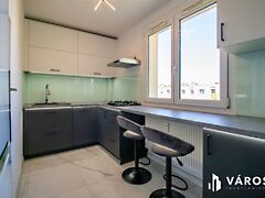 Eladó lakás Székesfehérvár, Belváros