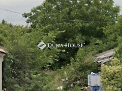 Eladó földterület Gönyű