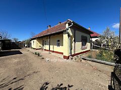 Eladó ház Nyírbogdány