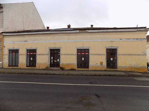 Eladó üzleti Tapolca