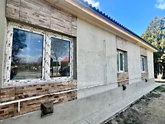 Eladó ház Újszász