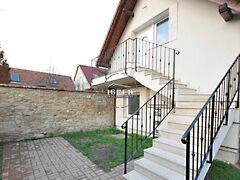 Eladó lakás Budaörs