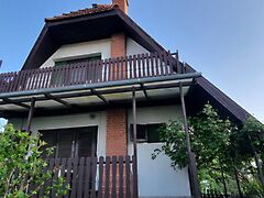 Eladó ház Gomba