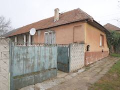 Eladó ház Ceglédbercel