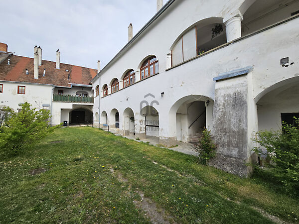 Eladó lakás Kőszeg