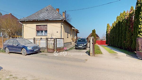 Eladó ház Olcsva