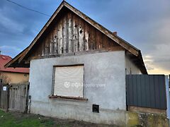 Eladó ház Jászfényszaru