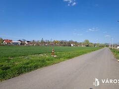 Eladó földterület Deszk