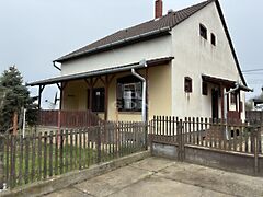 Eladó ház Semjénháza