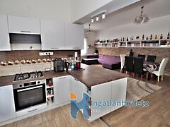 Eladó ház Budapest, III. kerület, Csillaghegy