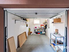 Eladó garázs Szeged, Felsőváros