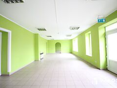 Kiadó üzleti Szentes