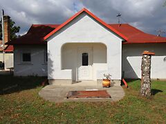 Eladó ház Győrság
