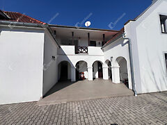 Eladó lakás Hegykő