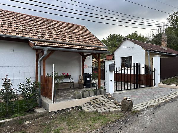 Eladó ház Alsópetény