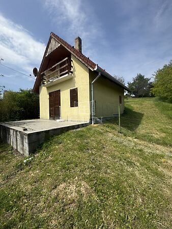 Eladó nyaraló Bár