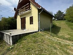 Eladó nyaraló Bár