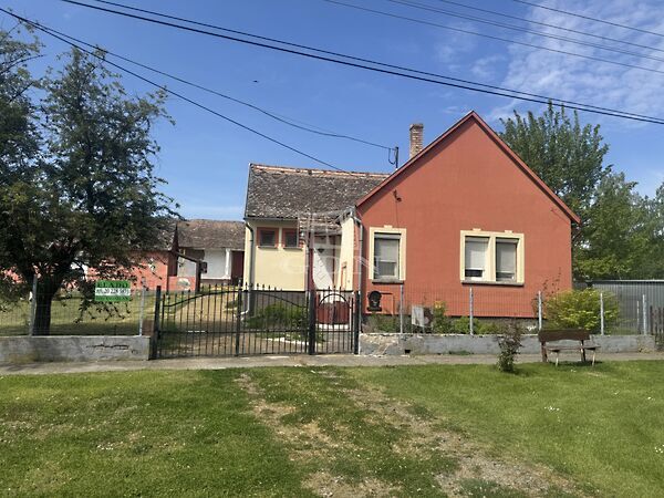 Eladó ház Ivándárda