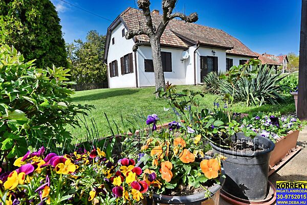 Eladó ház Balatonboglár