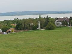 Eladó földterület Révfülöp