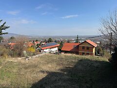 Eladó földterület Budakalász