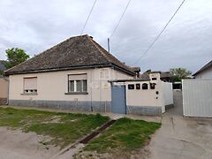 Eladó ház Baja