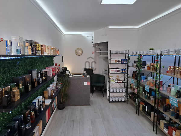 Eladó üzleti Debrecen, Belváros