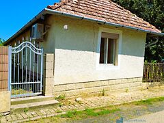 Eladó ház Csehi