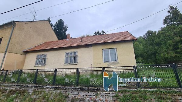 Eladó ház Nagybakónak