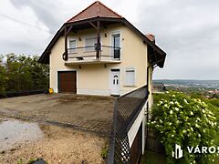 Eladó nyaraló Budaörs
