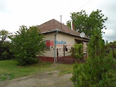 Eladó ház Jászkarajenő