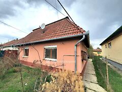 Eladó ház Szolnok
