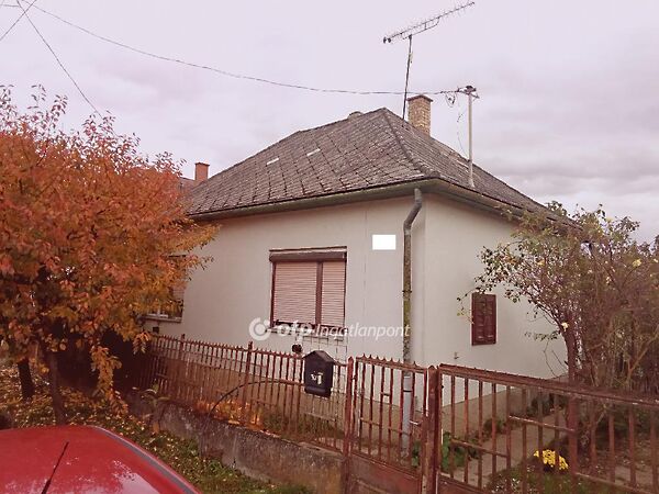 Eladó ház Tarpa