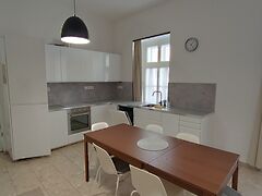 Eladó lakás Székesfehérvár, Belváros