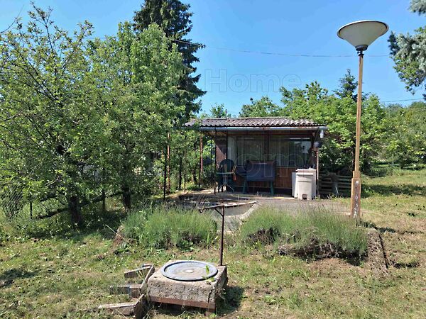 Eladó földterület Veszprém