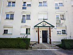 Eladó lakás Veszprém, Bakonyalja