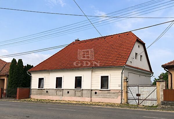 Eladó ház Bonyhád