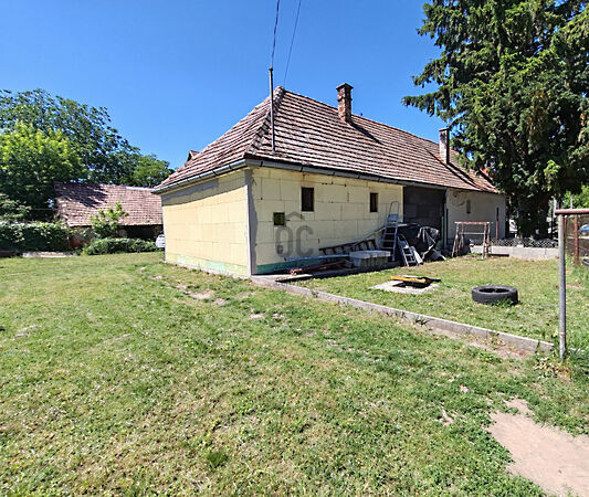 Eladó ház Nagytarcsa